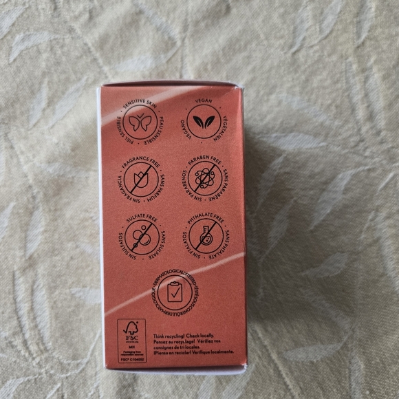 Covergirl Color Correcting Serum Moisturizer Primer - Deep Skin Tone - Picture 4 of 5